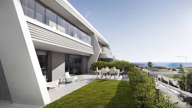 Casa-chalet en Venta en El Faro de Calaburra - Chaparral