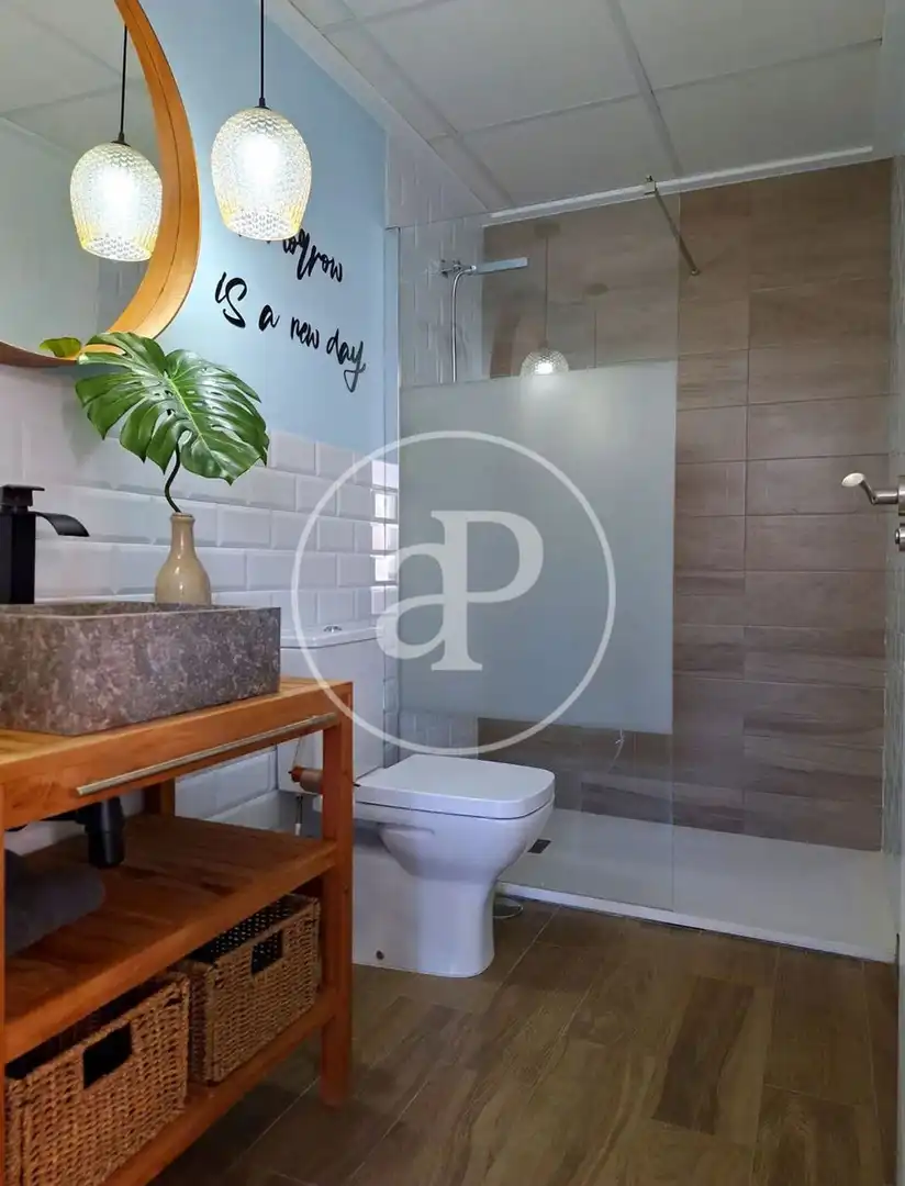 Badezimmer von Haus oder Chalet zur Miete in Santa Pola mit Klimaanlage, Heizung und Privatgarten