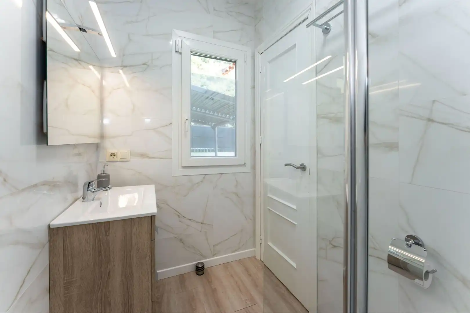Bathroom of Houses for sale in Coín  with Swimming Pool