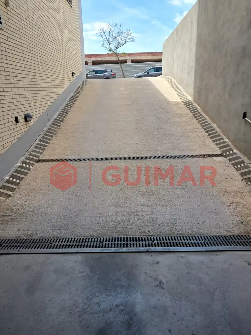 Wohnung zur Miete in Sant Boi de Llobregat mit Heizung, Privatgarten und Parkett
