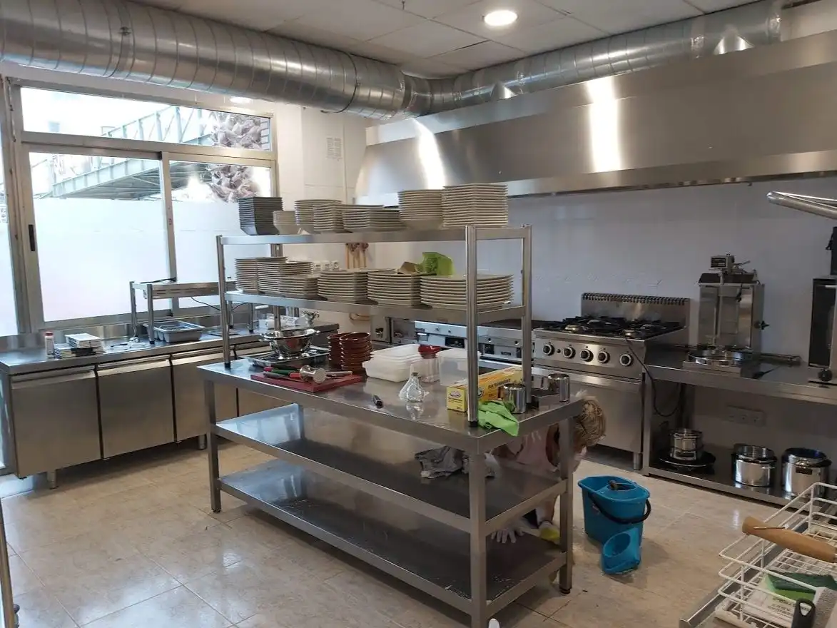 Local comercial en alquiler en Avinguda del Marquès de Benicarló 18, imagen 2