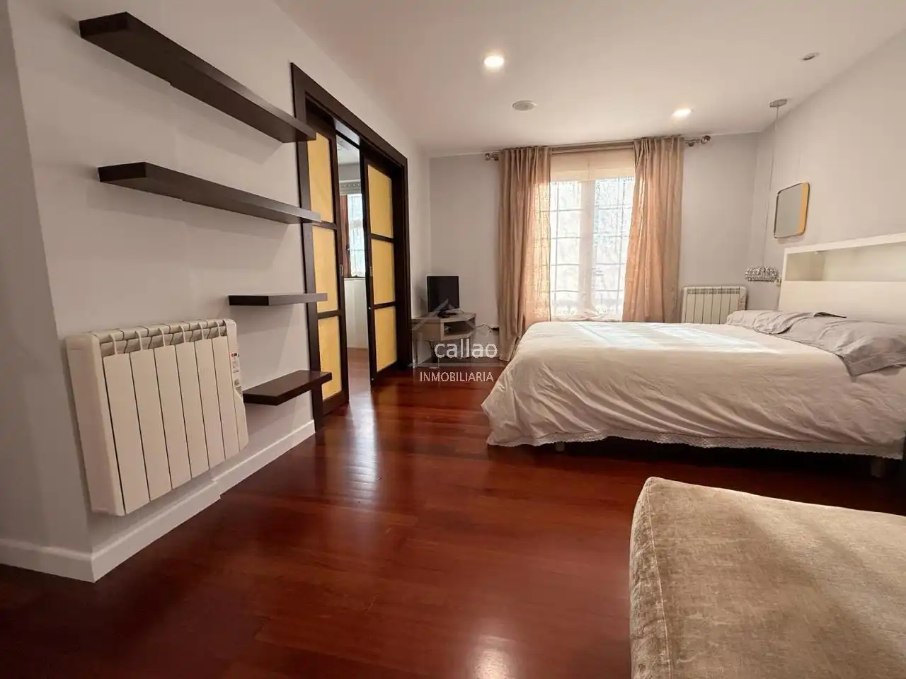 Bedroom of Flat for rent in Ferrol  with Heating, Storage room and Furnished