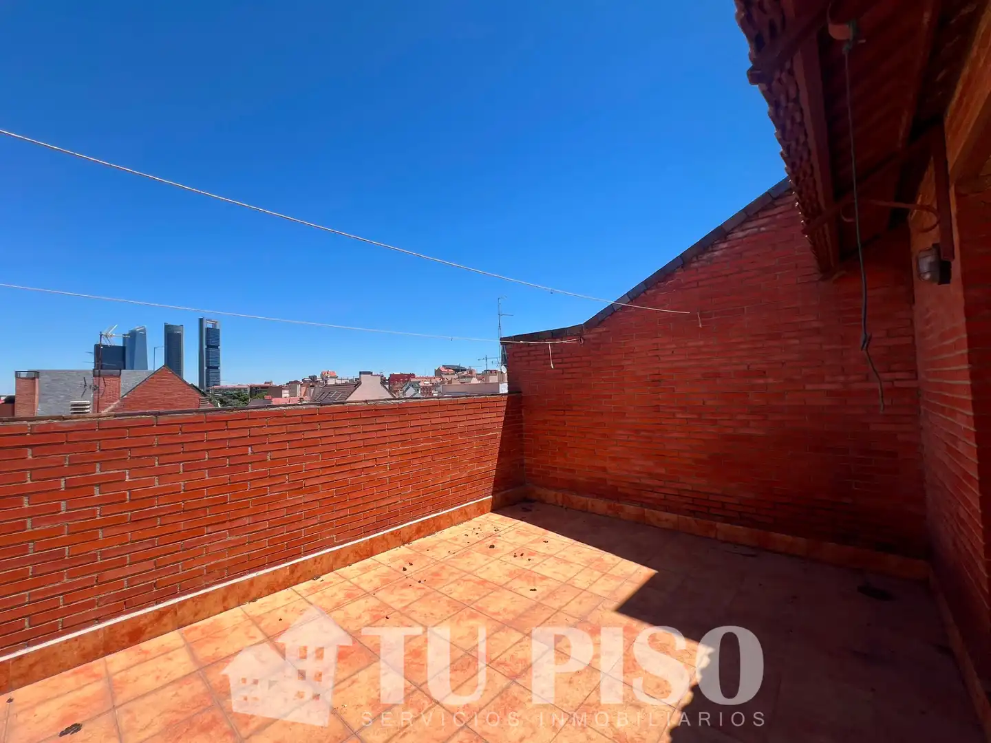 Terraza de Piso en venta en Madrid con Calefacción, Terraza y Amueblado