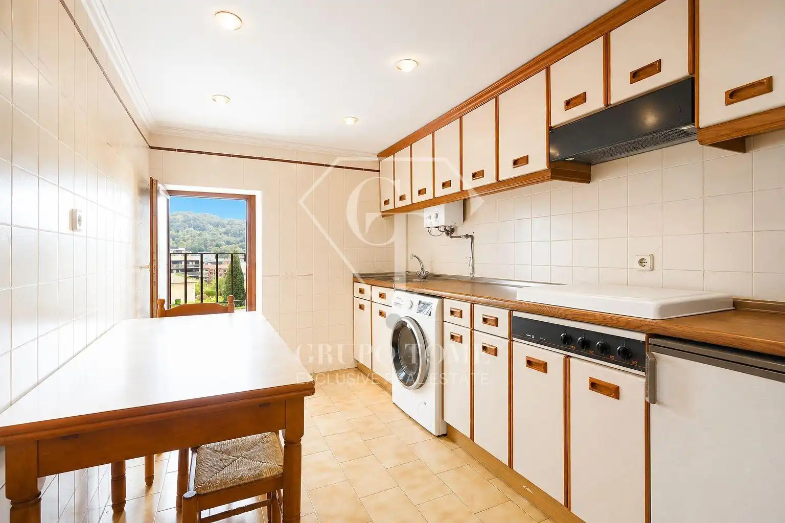 Kitchen of Flat for sale in Hernani  with Heating, Storage room and Furnished
