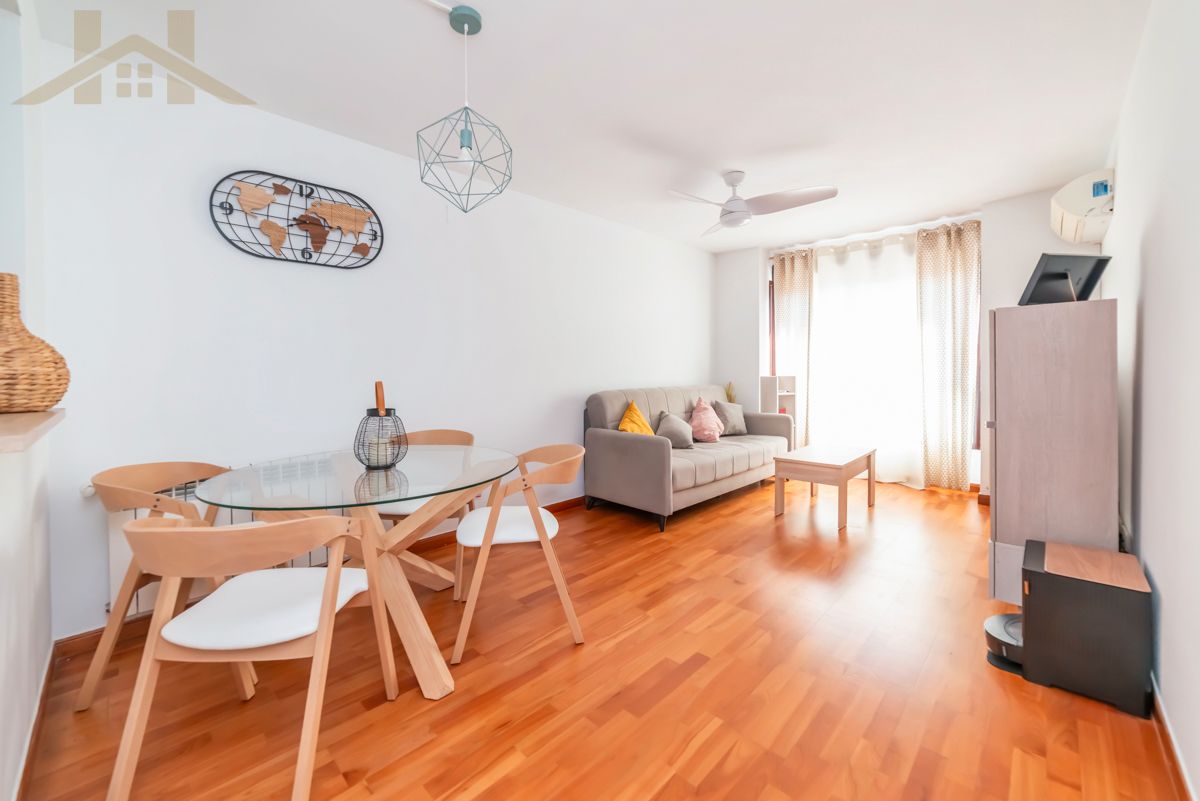 Living room of Flat for sale in Pinto  with Air Conditioner, Heating and Parquet flooring