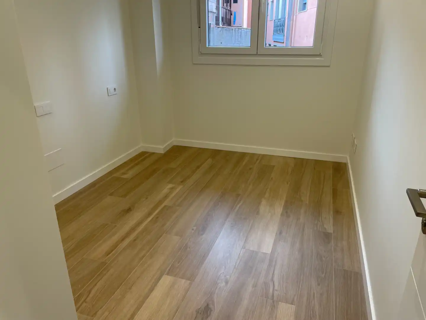 Bedroom of Flat for sale in Vigo   with Heating, Parquet flooring and Oven