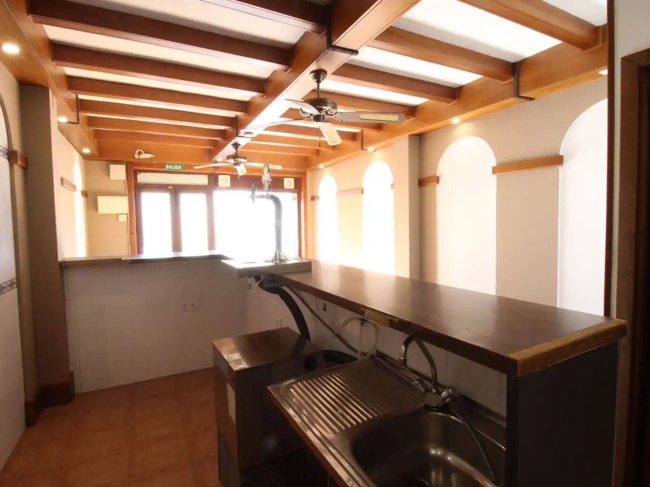 Local comercial de lloguer a Avenida de Fuente Amarga 45, imagen 7