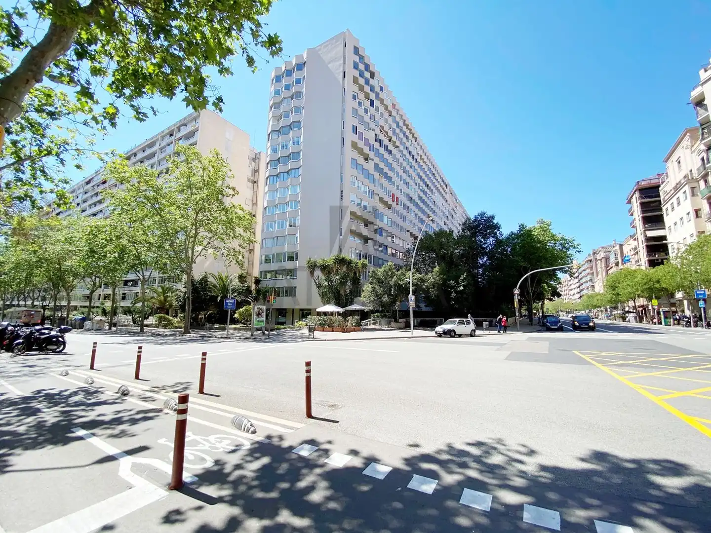 Vista exterior de Oficina de alquiler en Les Corts