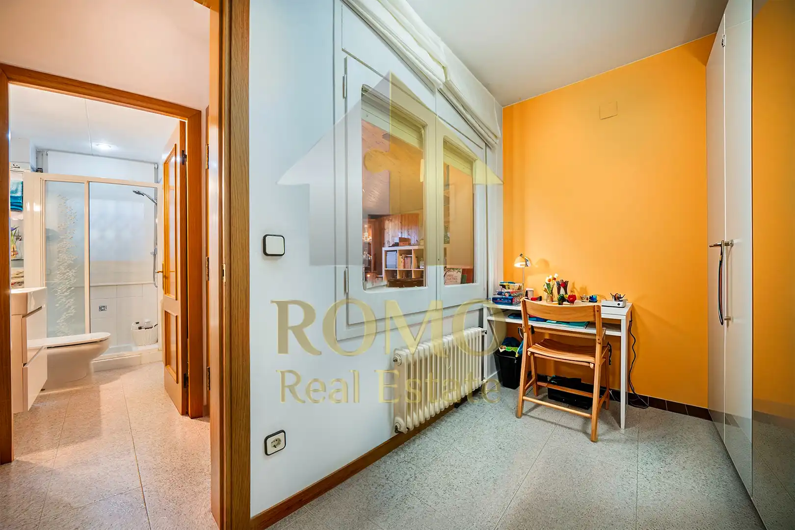 Habitación de Casa adosada en venta en Sant Fost de Campsentelles con Calefacción, Jardín privado y Terraza