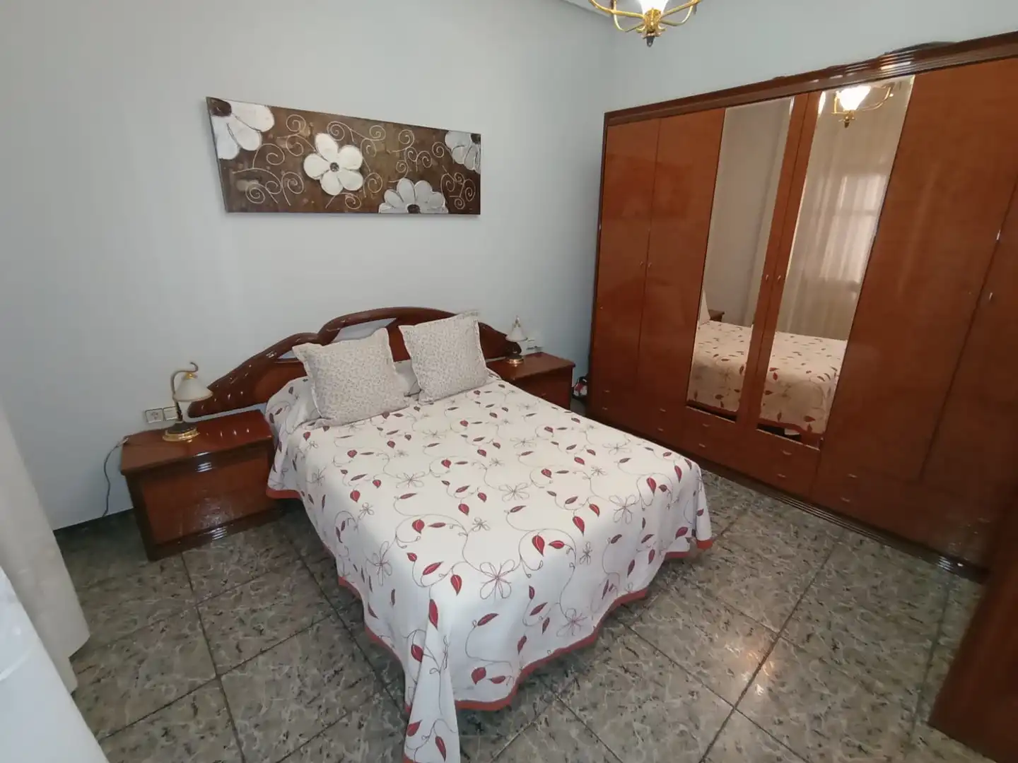 Dormitori de Casa o xalet en venda en Tomelloso amb Aire condicionat, Calefacció i Jardí privat