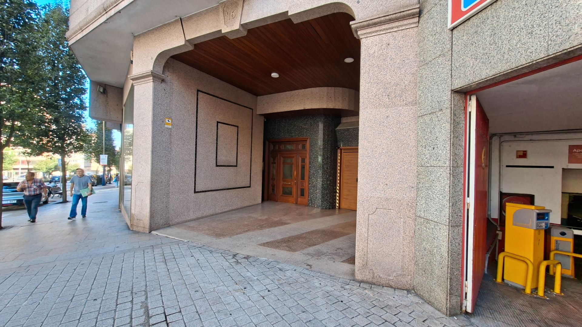 Flat to rent in Vigo   with Heating, Parquet flooring and Furnished