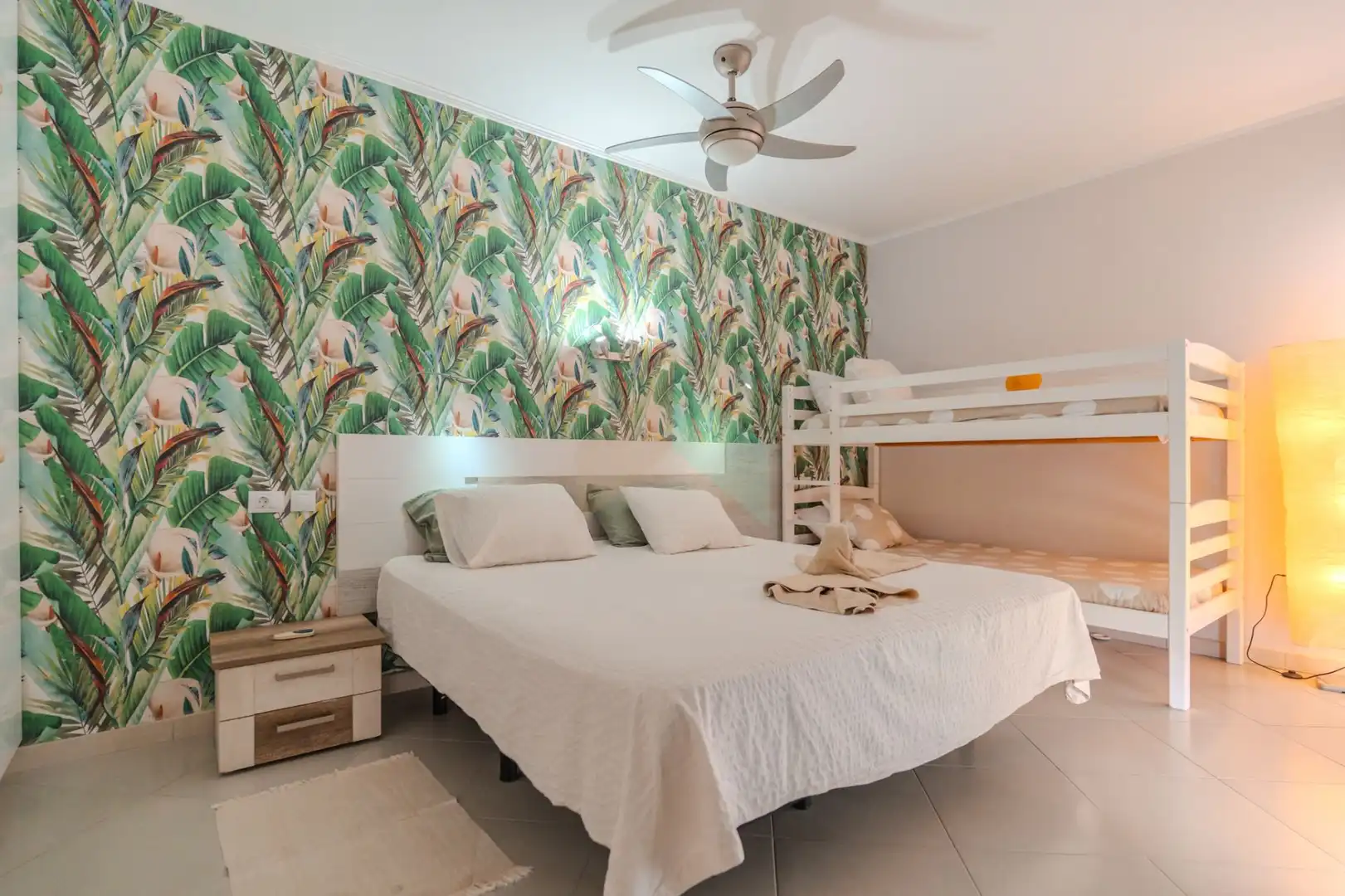 Habitación de Apartamento en venta en Arona con Aire acondicionado, Terraza y Trastero