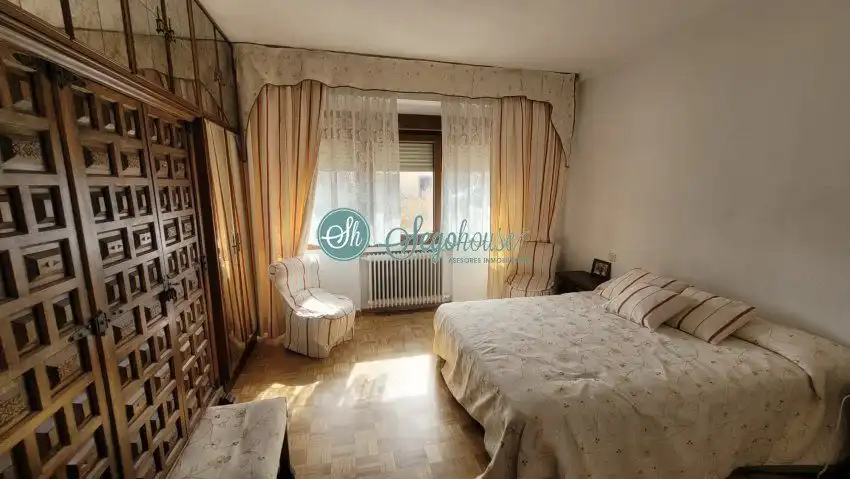Bedroom of Flat for sale in Segovia  with Heating, Parquet flooring and Terrace