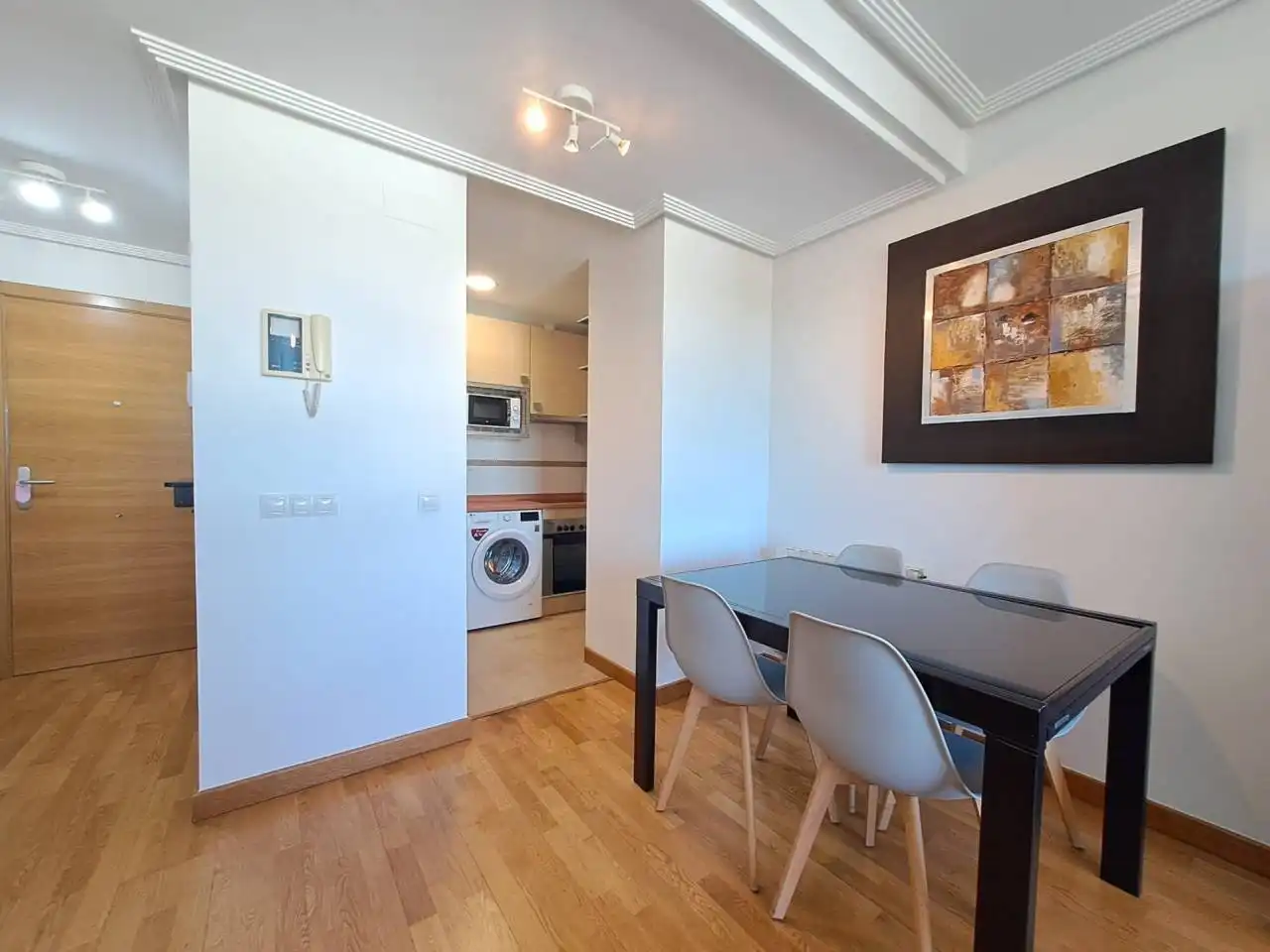 Flat with lift to rent in Calle Complutense, imagen 4