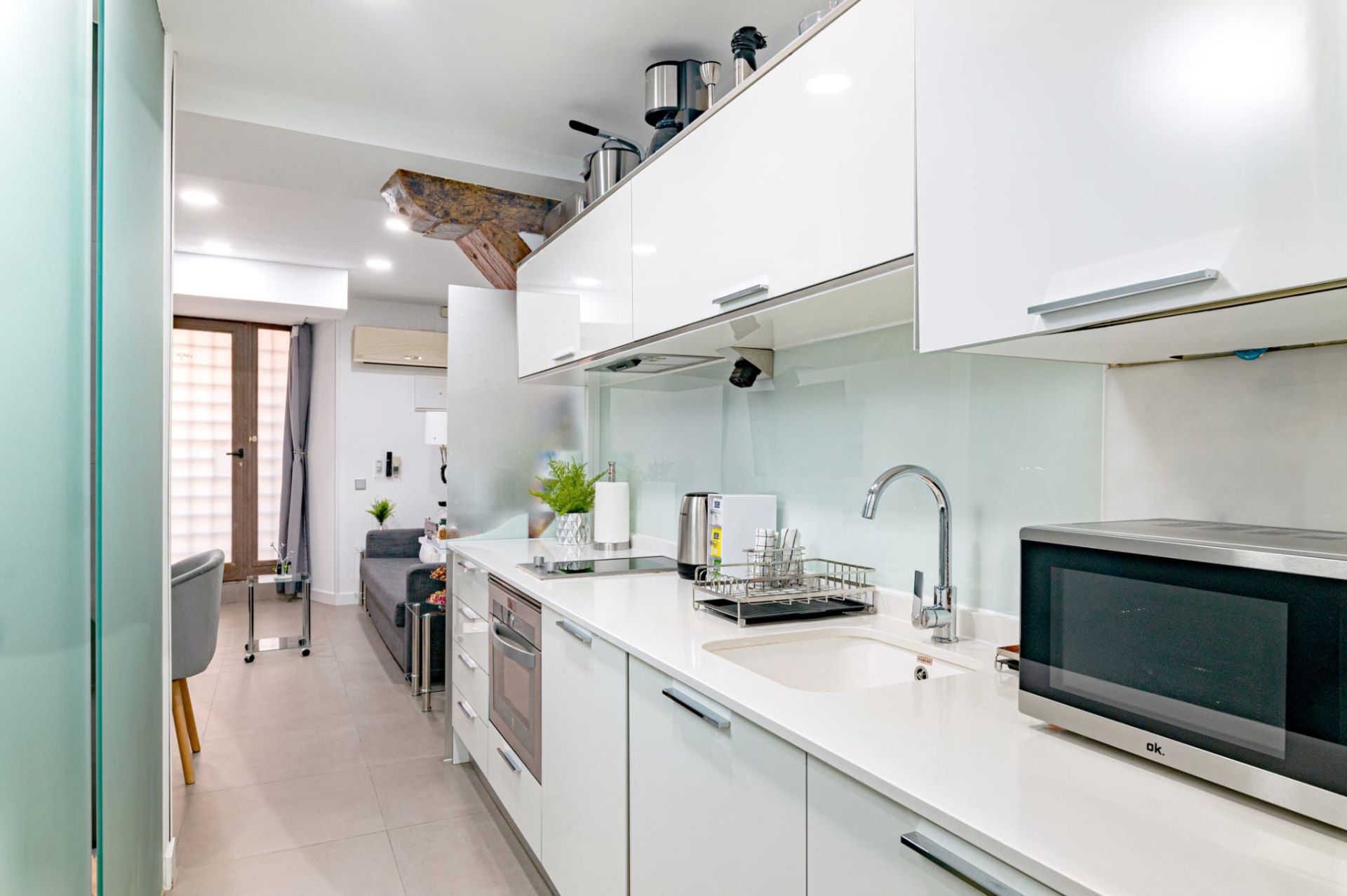 Kitchen of Flat to rent in  Madrid Capital  with Air Conditioner, Heating and Furnished