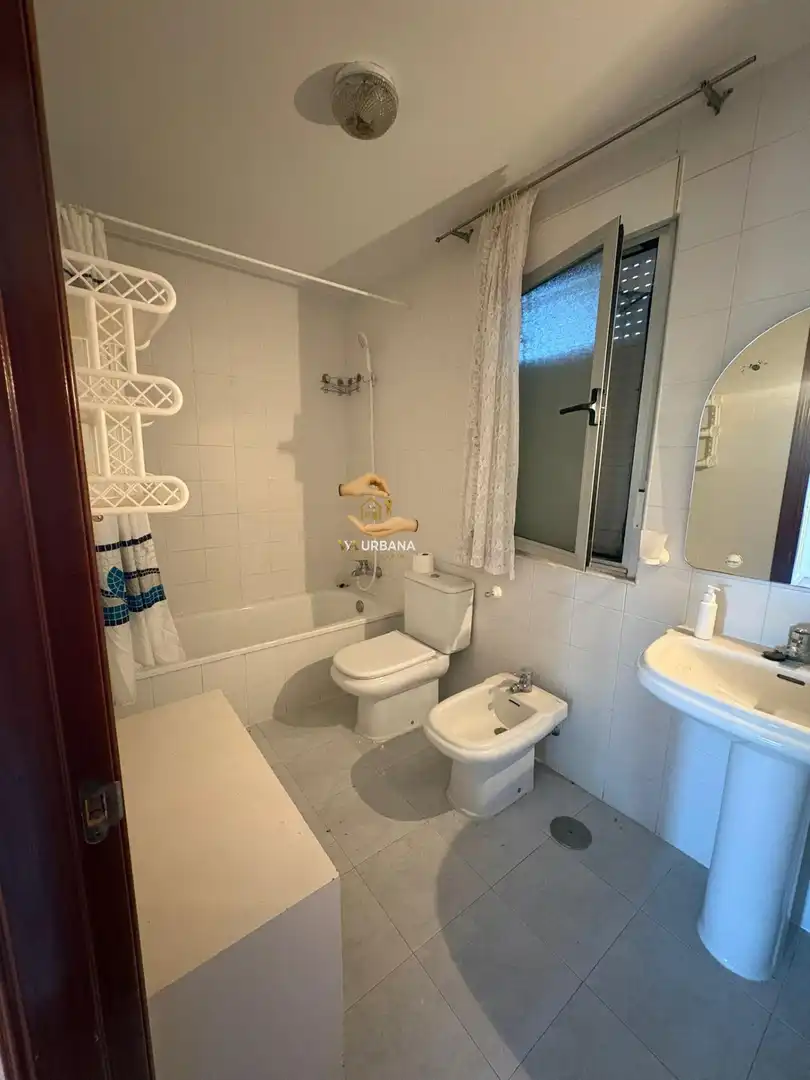 Badezimmer von Einfamilien-Reihenhaus zum Verkauf in Aldealengua
