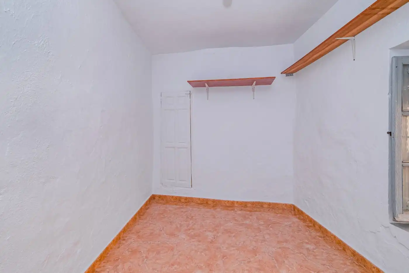 Country house zum Verkauf in El Pinar mit Klimaanlage, Heizung und Terrasse