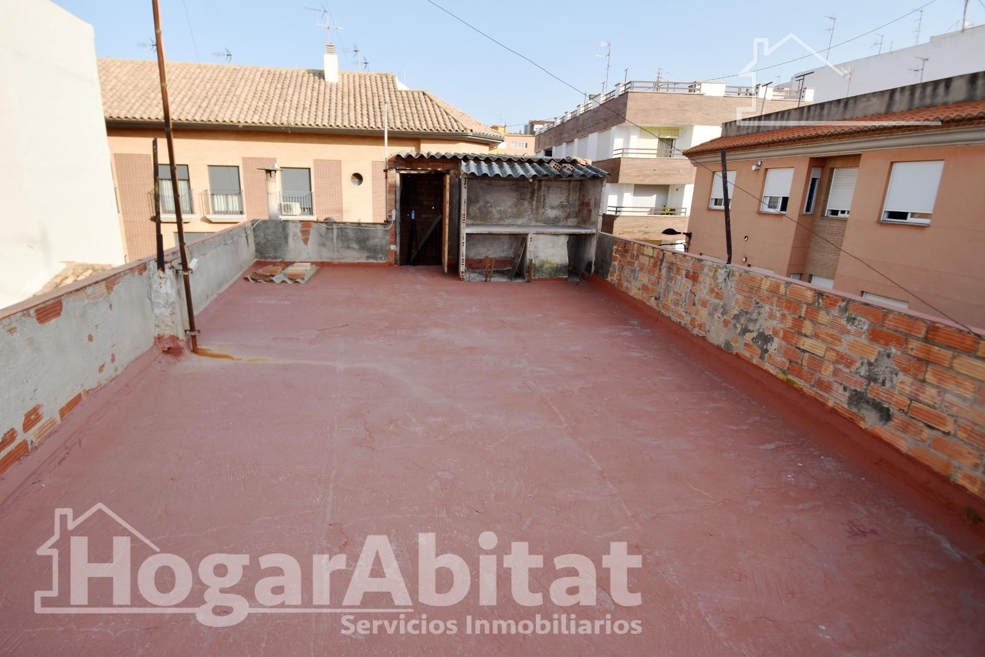 Vista exterior de Casa o xalet en venda en Vila-real amb Terrassa