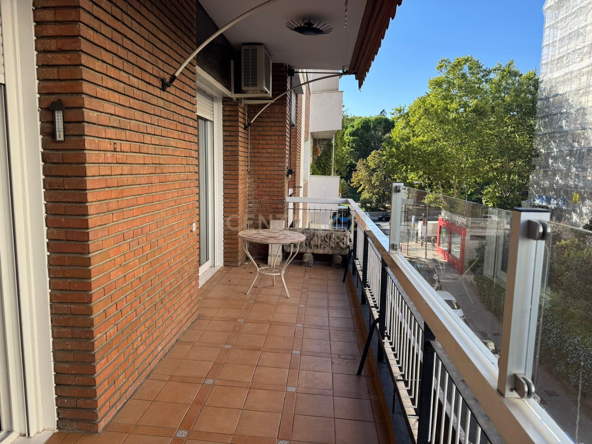 Terrace of Flat to rent in  Madrid Capital  with Private garden