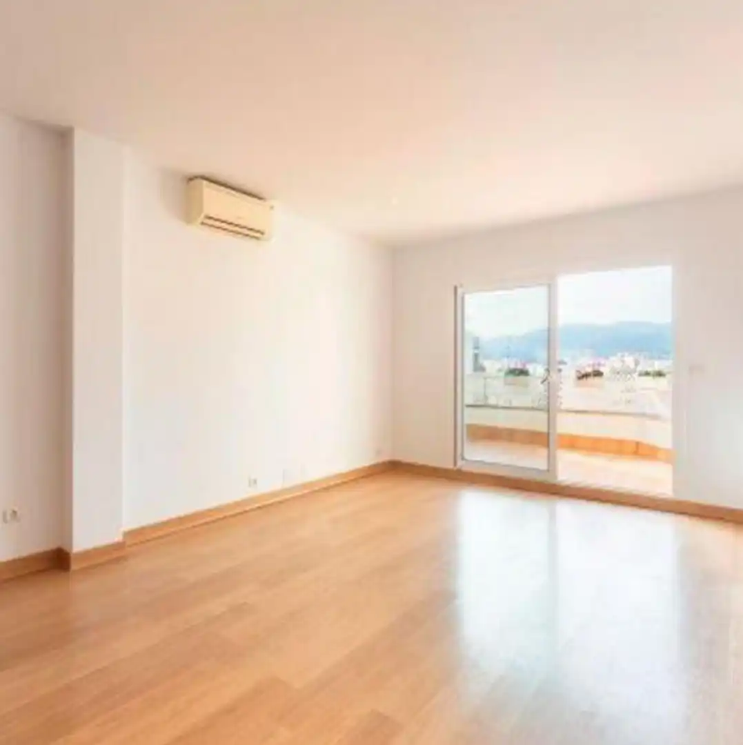 Schlafzimmer von Dachboden zum Verkauf in  Palma de Mallorca mit Klimaanlage, Heizung und Terrasse