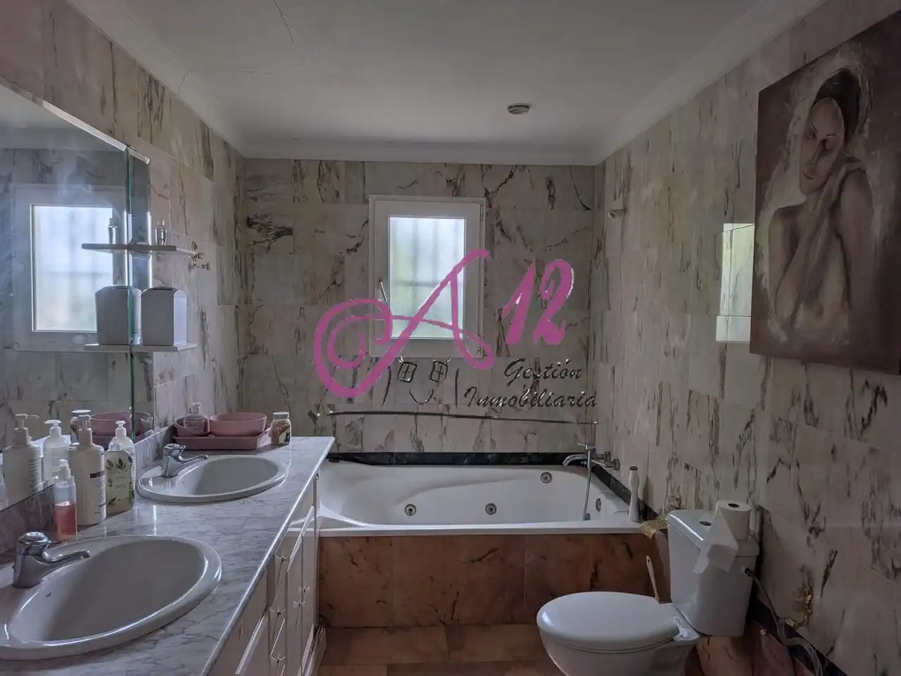 Bathroom of Houses for sale in La Pobla de Vallbona  with Swimming Pool