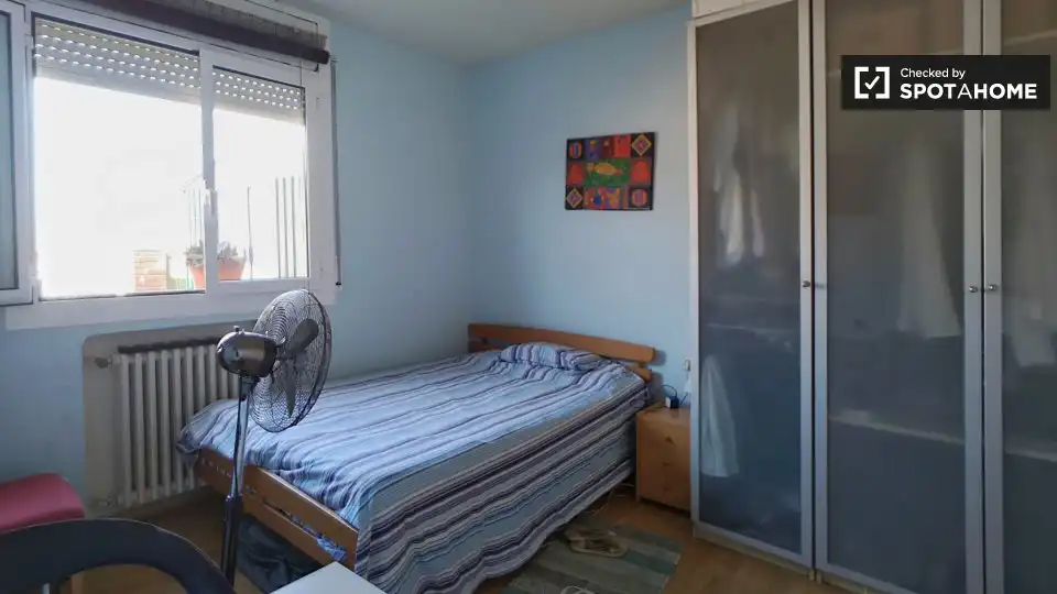 Habitación en Barri de les Corts