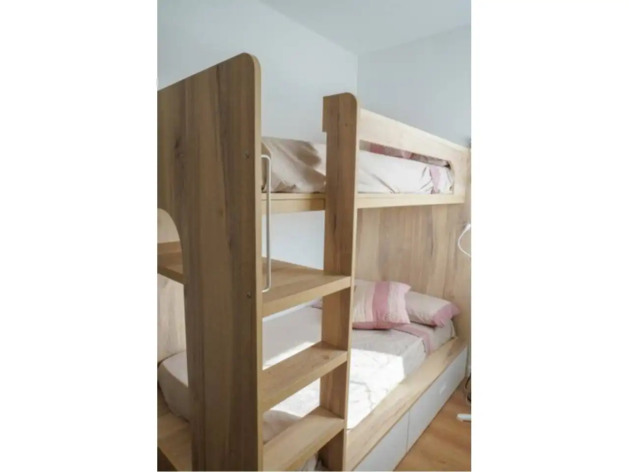Flat for rent in Calle de les pinyes, 4, Marítim