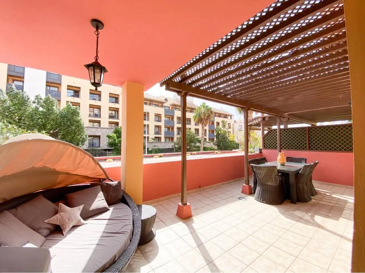 Terraza de Apartamento en venta en Adeje con Amueblado y Piscina comunitaria