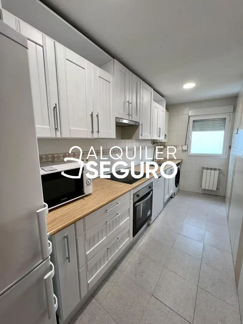 Piso de alquiler en Valdeolmos-Alalpardo, Madrid