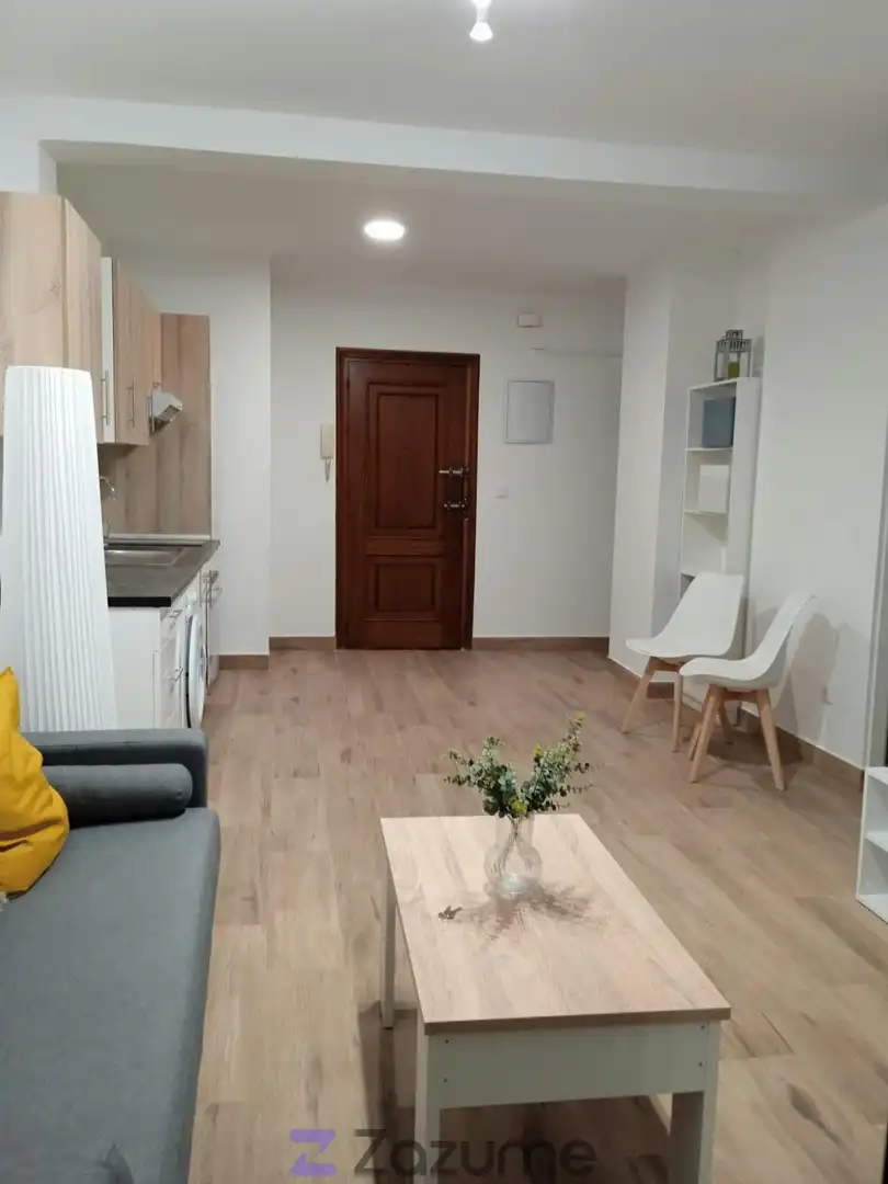 Piso de alquiler en C. Virgen de los Dolores, Barrio Bajo