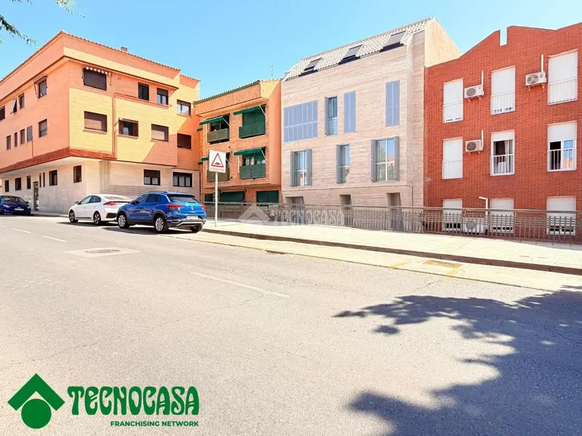 Vista exterior de Pis en venda en Toledo amb Aire condicionat, Calefacció i Parquet