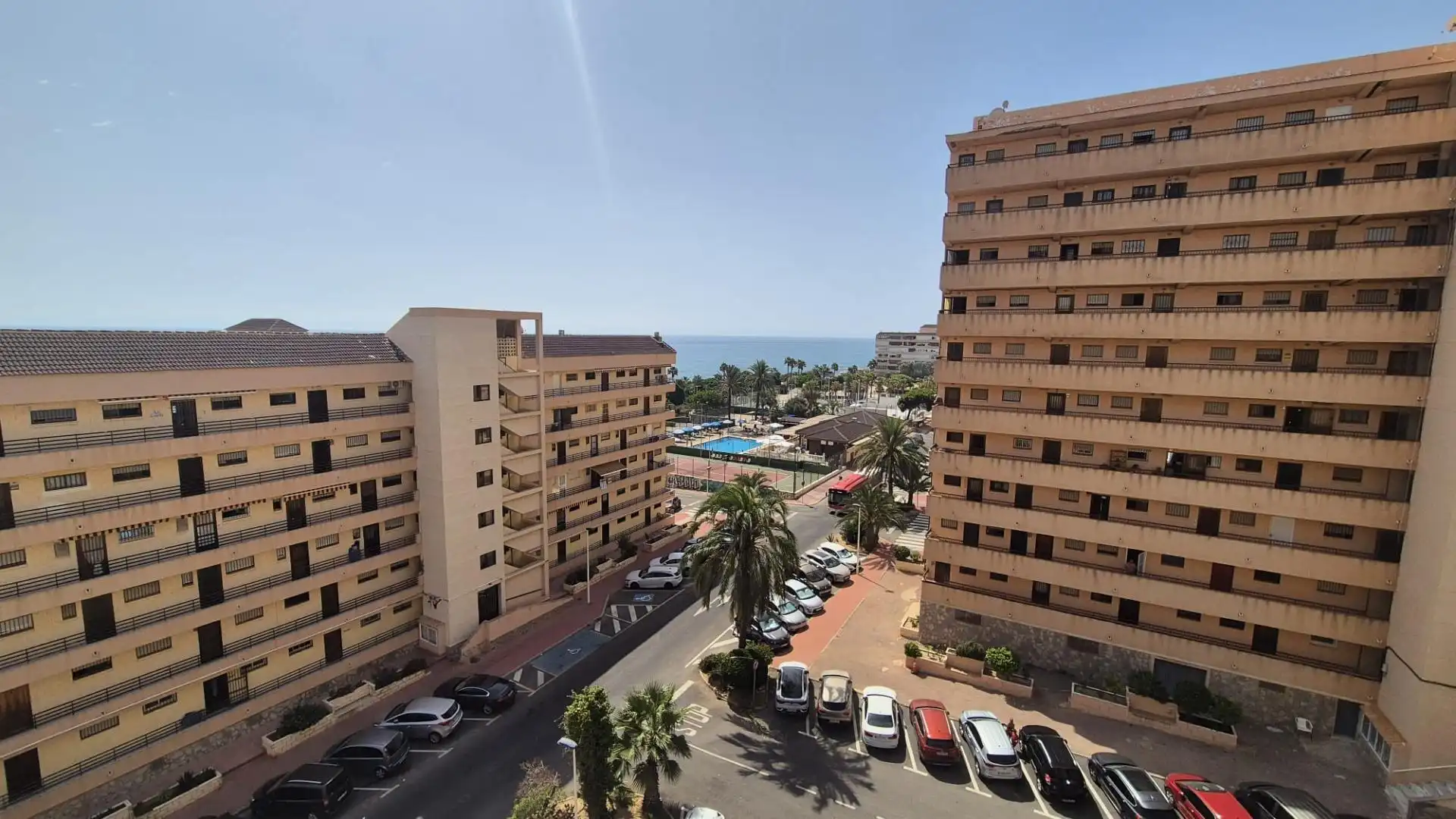 Vista exterior de Apartament en venda en Torrevieja amb Terrassa i Moblat