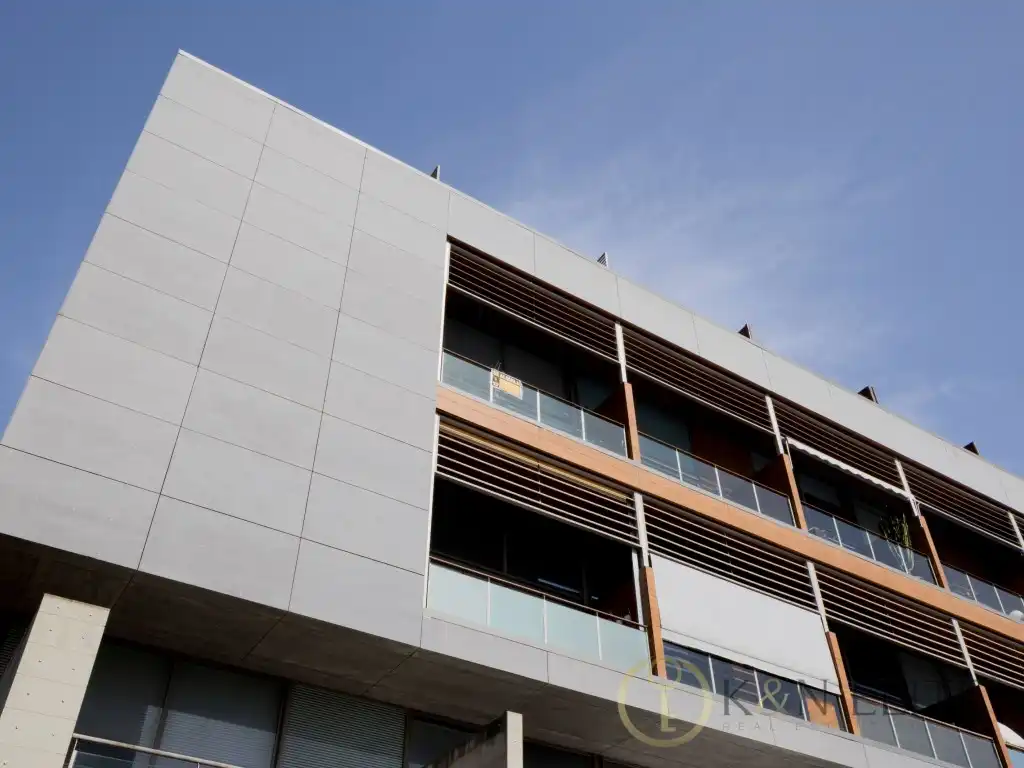 Loft zur Miete in Calle Cruz Roja, Barrio de la Luz