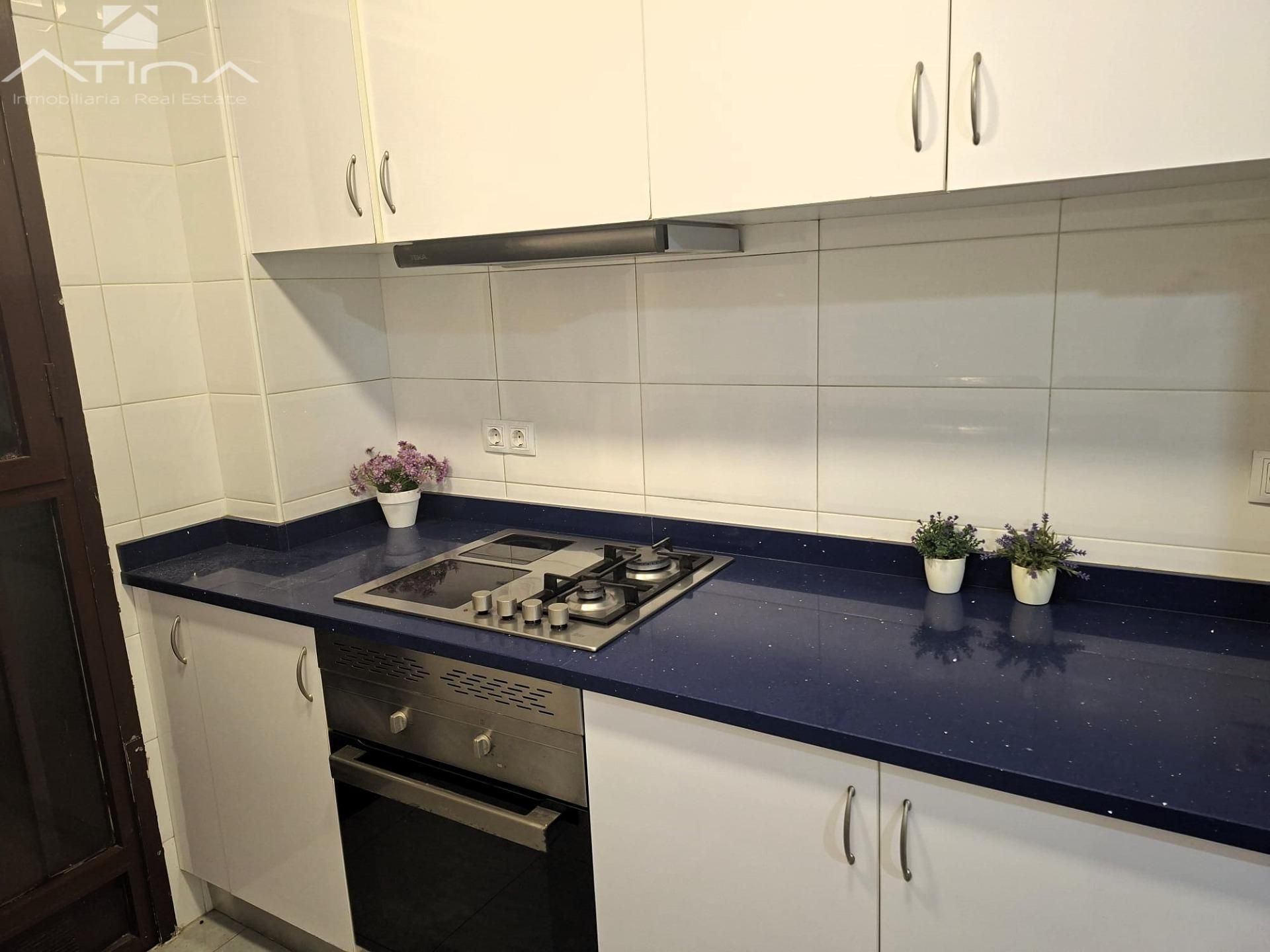 Cocina de Planta baja en venta en Gandia