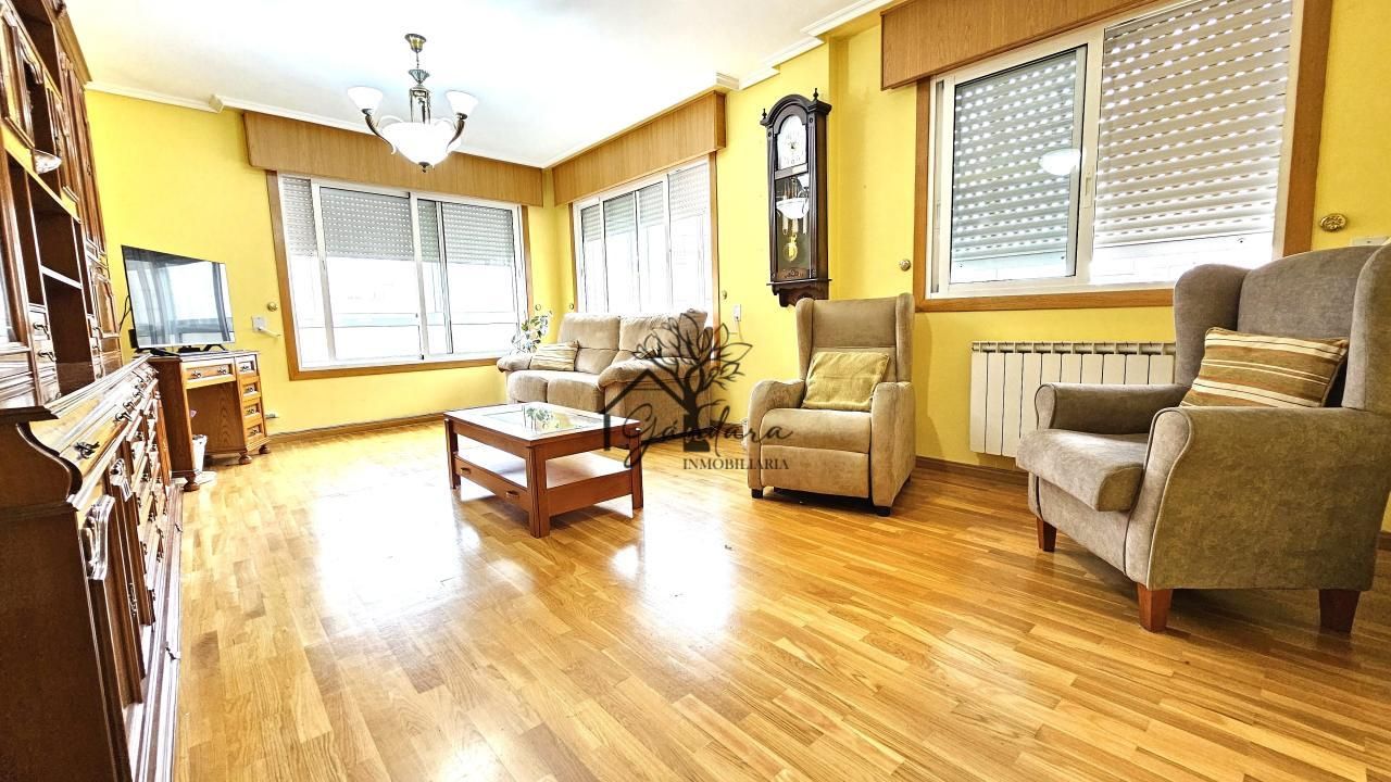 Living room of Flat for sale in Narón  with Heating, Terrace and Storage room