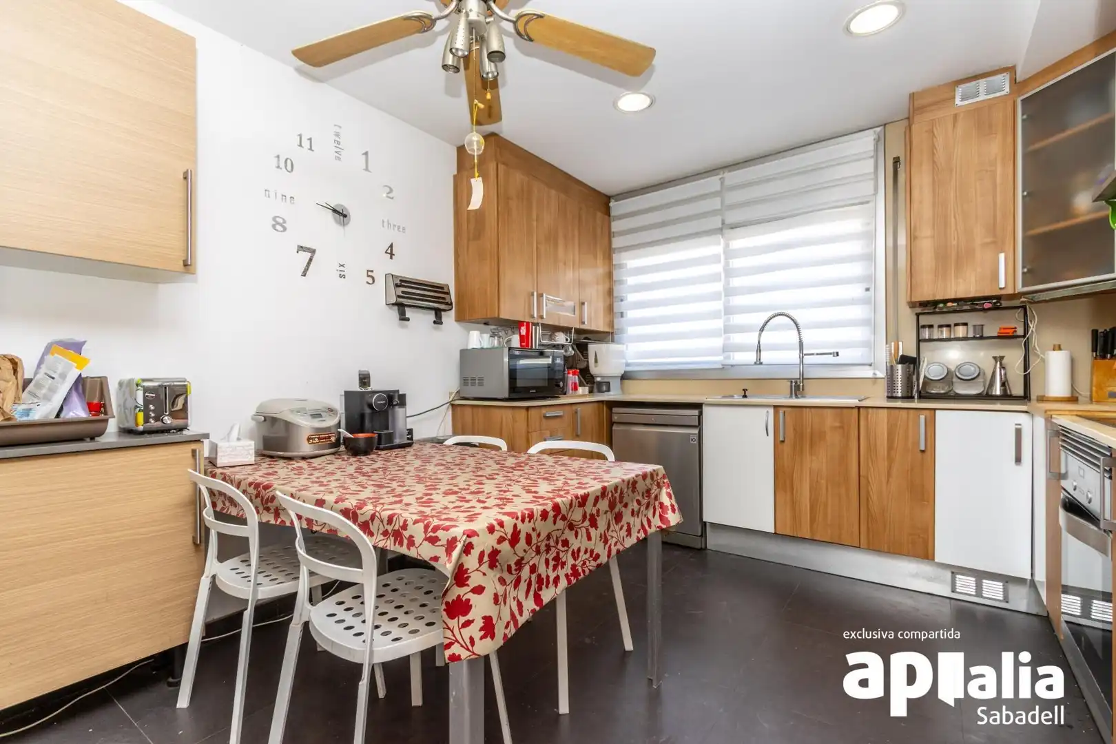 Kitchen of Houses for sale in Sabadell  with Air Conditioner, Heating and Parquet flooring