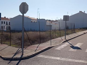 Residential land for sale in Azuaga