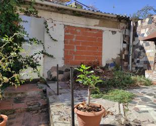 Exterior view of Single-family semi-detached for sale in Sabadell