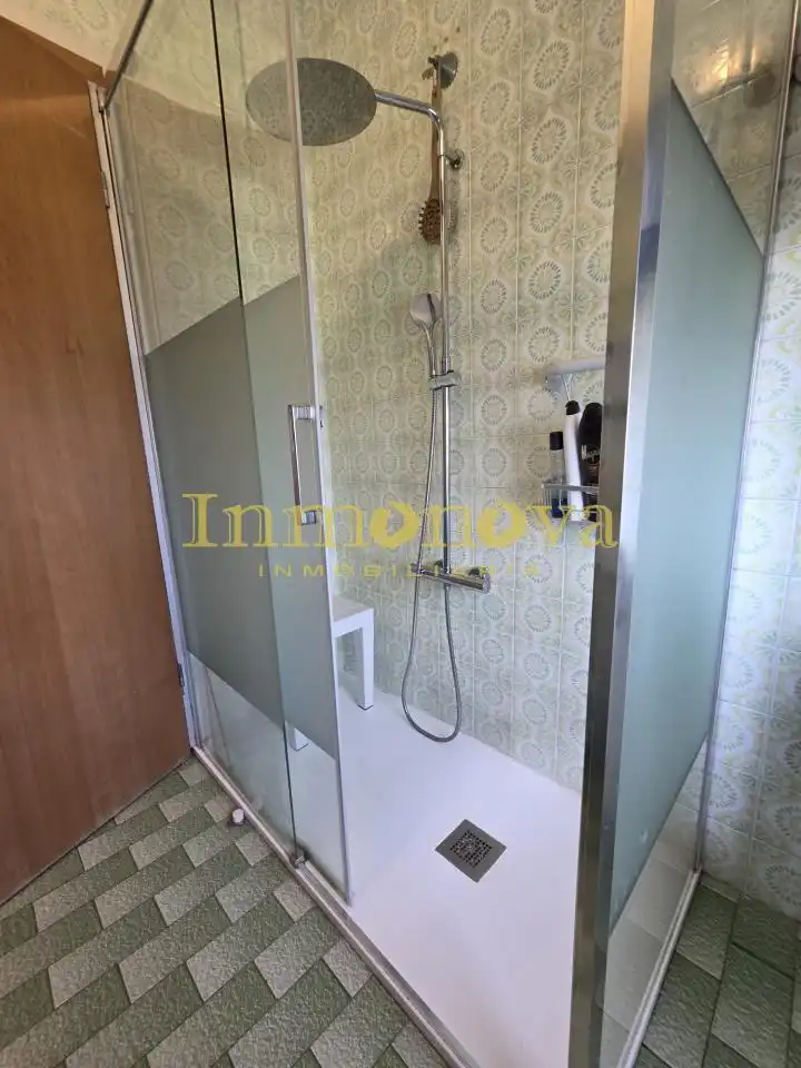 Baño de Casa o chalet en venta en Vigo  con Calefacción, Jardín privado y Terraza