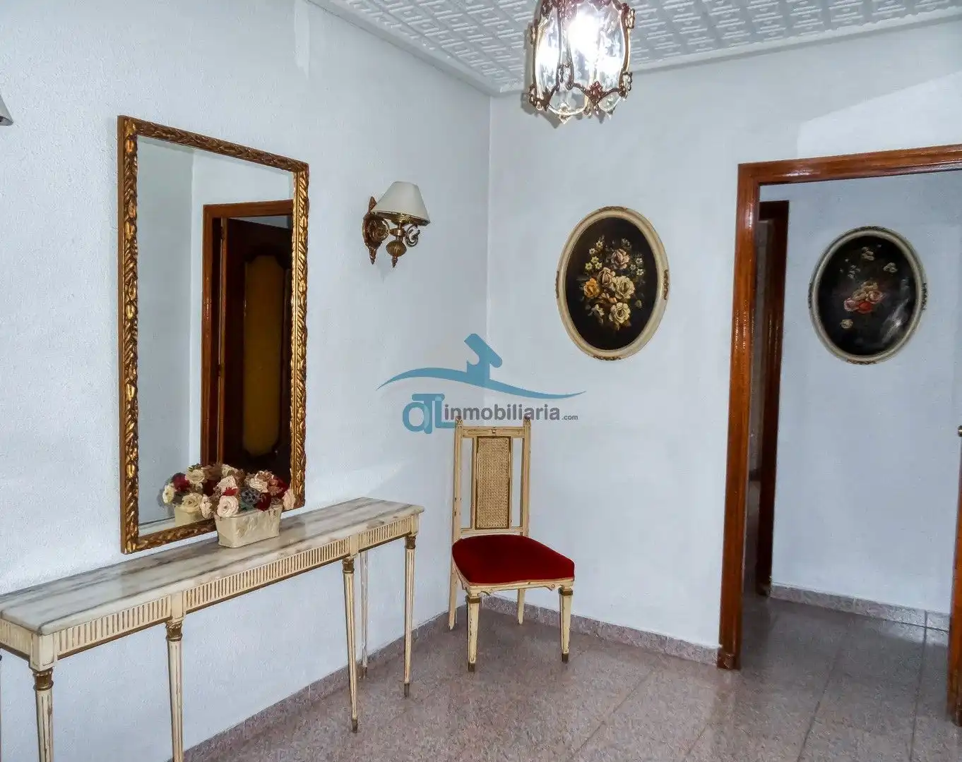 Wohnung zur Miete in Linares mit Klimaanlage, Heizung und Möbliert