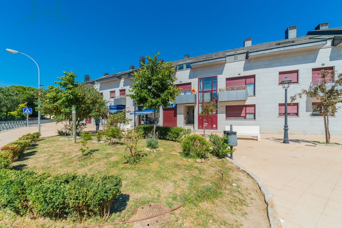 Vista exterior de Piso en venta en Alpedrete con Calefacción, Terraza y Trastero