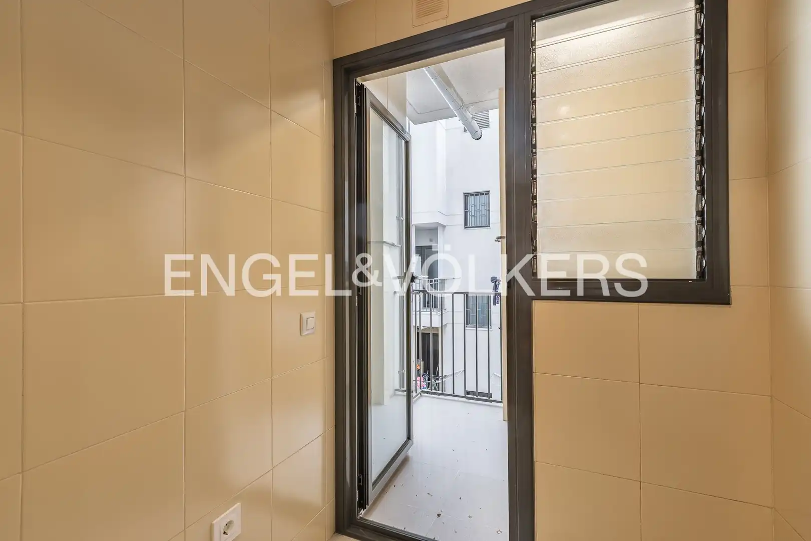 Balcony of Flat for sale in Sant Cugat del Vallès  with Heating, Private garden and Parquet flooring