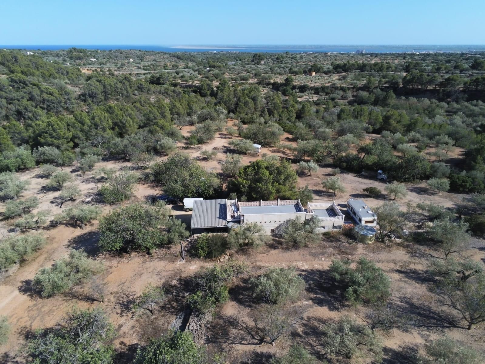 Finca rústica en venda en El Perelló amb Jardí privat, Terrassa i Piscina