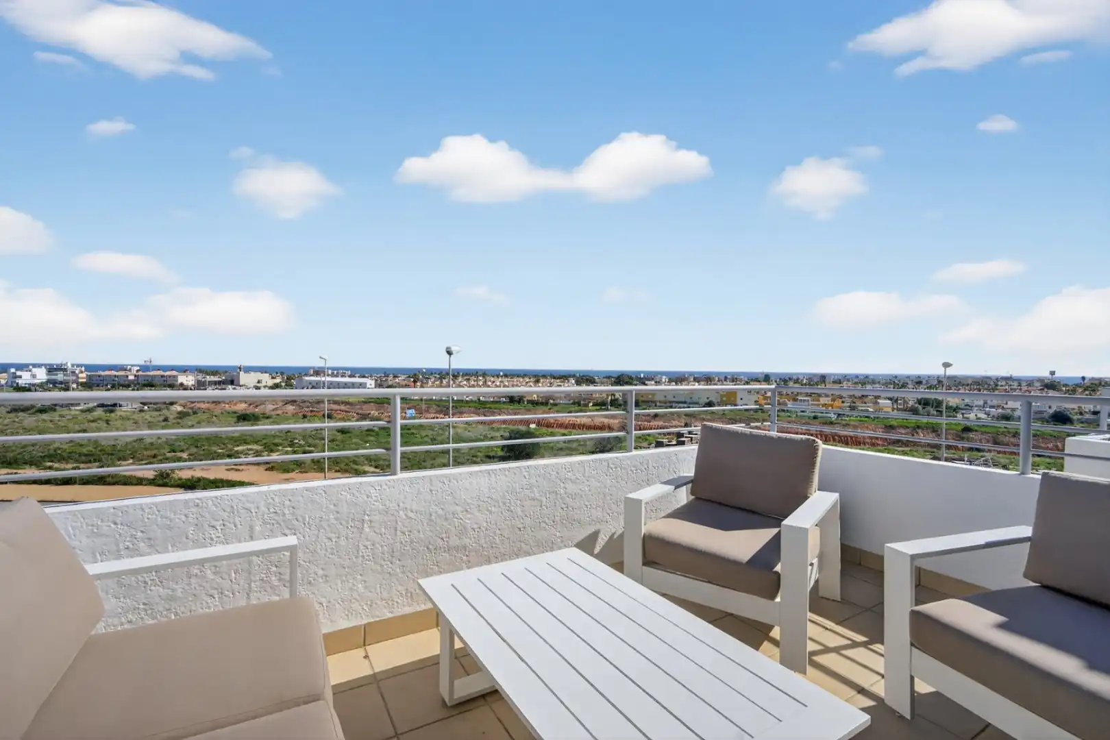 Terraza de Ático en venta en Orihuela con Aire acondicionado, Calefacción y Jardín privado