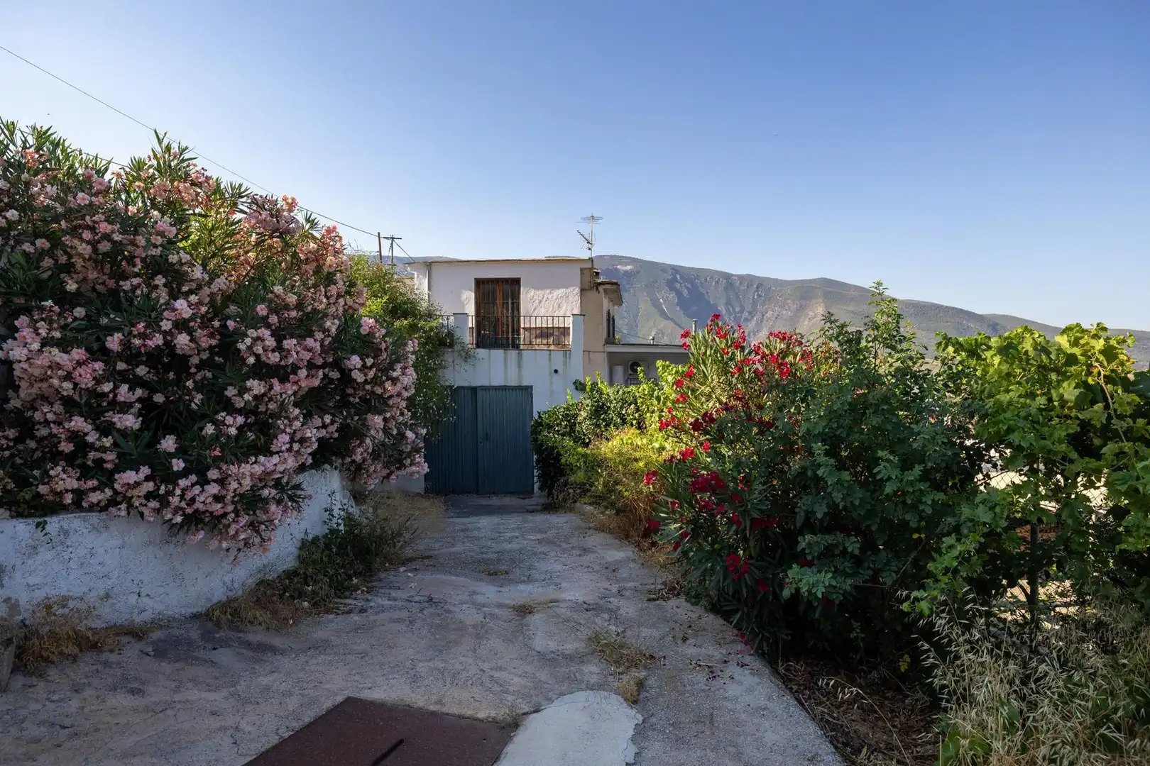 Vista exterior de Casa o chalet en venta en Órgiva con Aire acondicionado, Jardín privado y Terraza
