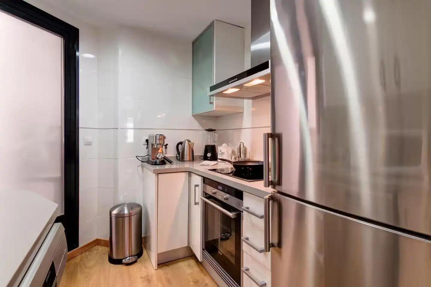Flat for rent in Calle Santa Ángela de la Cruz, Encarnación - Regina
