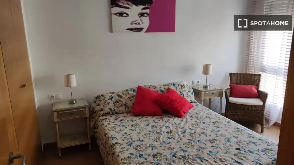 Habitación de Apartamento para compartir en El Verger con Aire acondicionado, Terraza y Amueblado