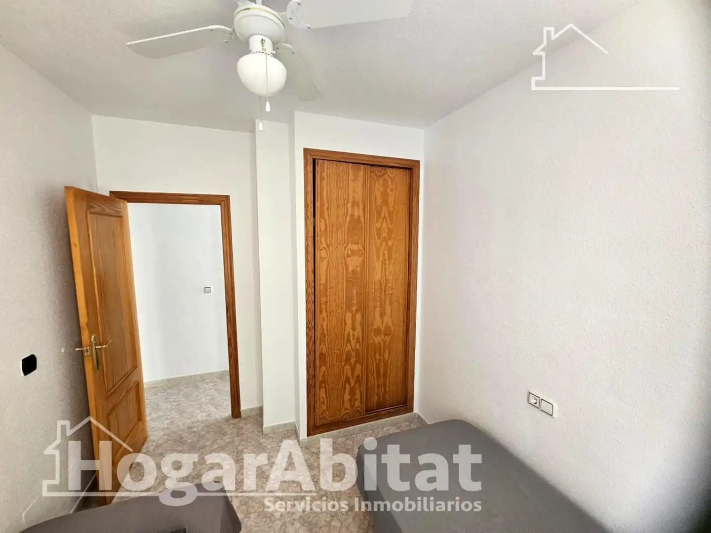 Dormitori de Casa adosada en venda en Orihuela amb Jardí privat i Piscina comunitària