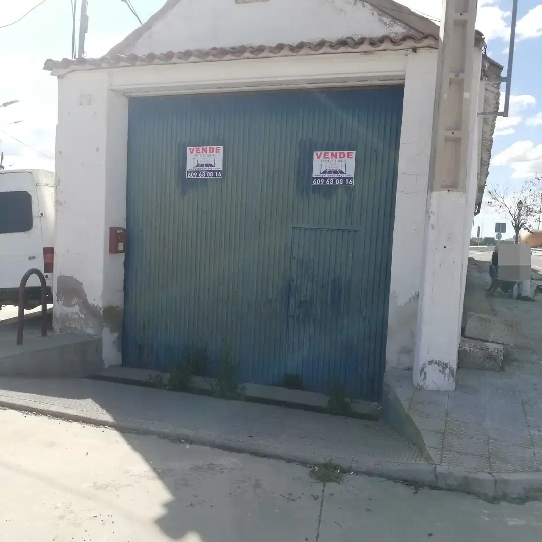 Parking de Nave industrial en venta en Mascaraque
