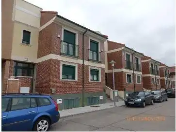 Exterior view of Flat for sale in Cistérniga  with Private garden